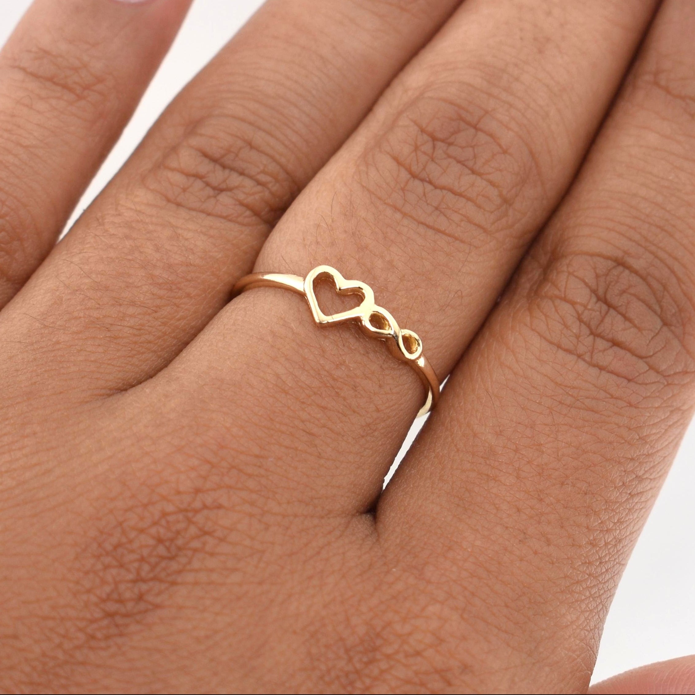 Anillo Corazon Infinito 1.25 g / T7,25 Oro Amarillo 18K