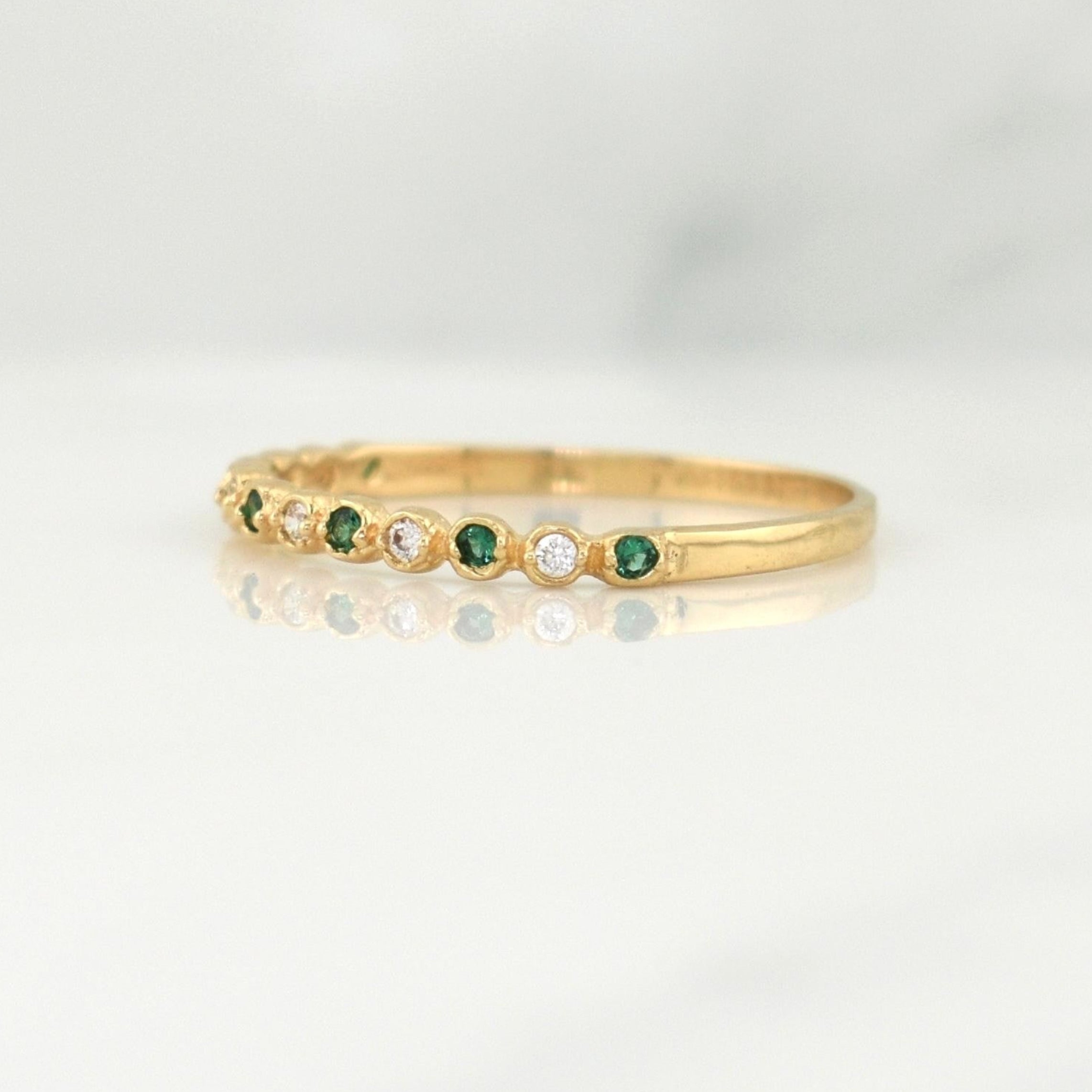 Churumbela Ring 1.1 g / T7 Yellow Gold 18K