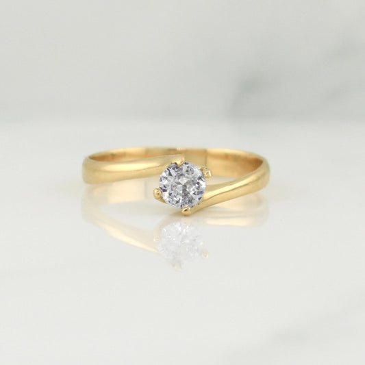 Solitaire Ring 2.25 g / T6.75 Yellow Gold 18K