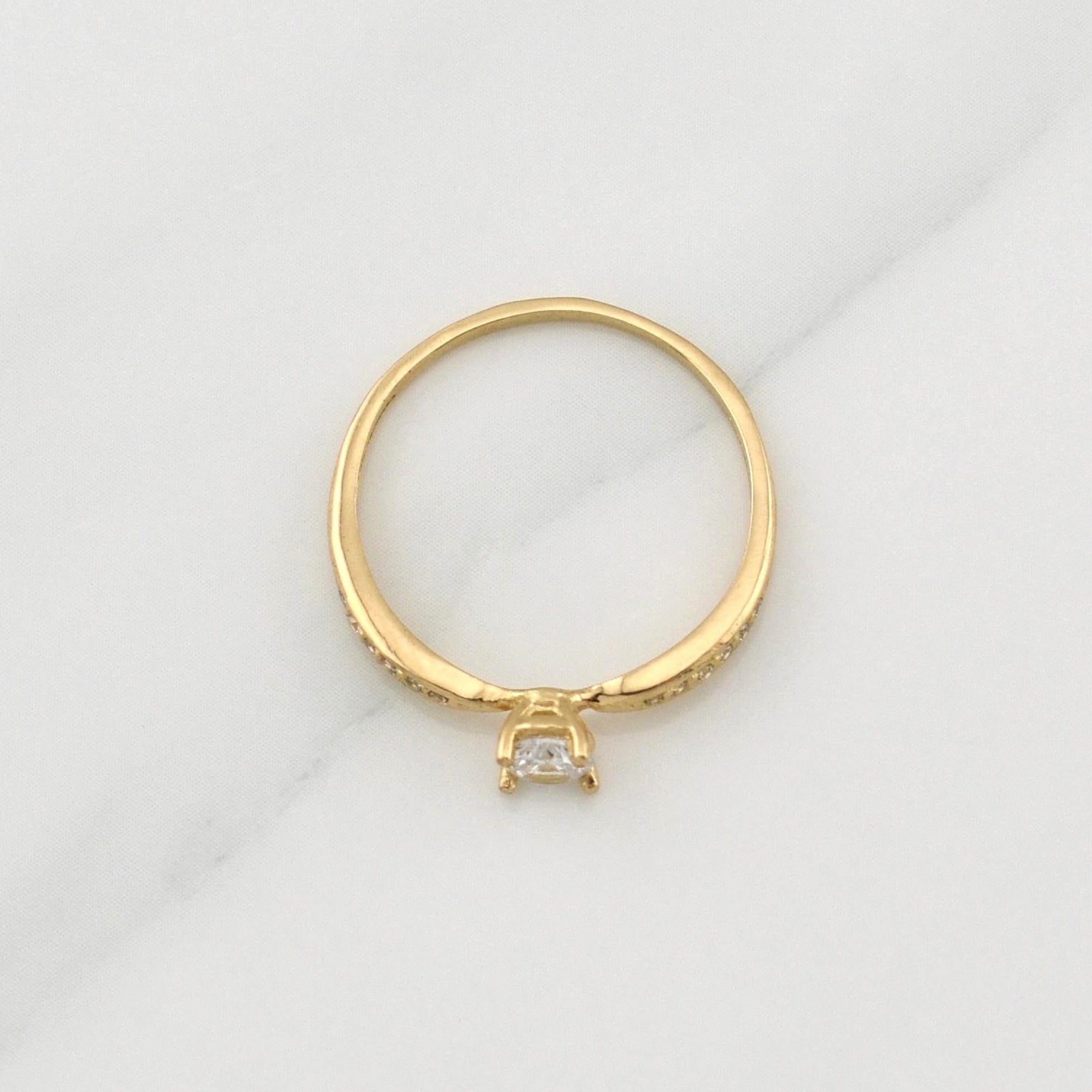 Solitaire Churumbela Ring 1.5 g / T6.5 Yellow Gold 18K