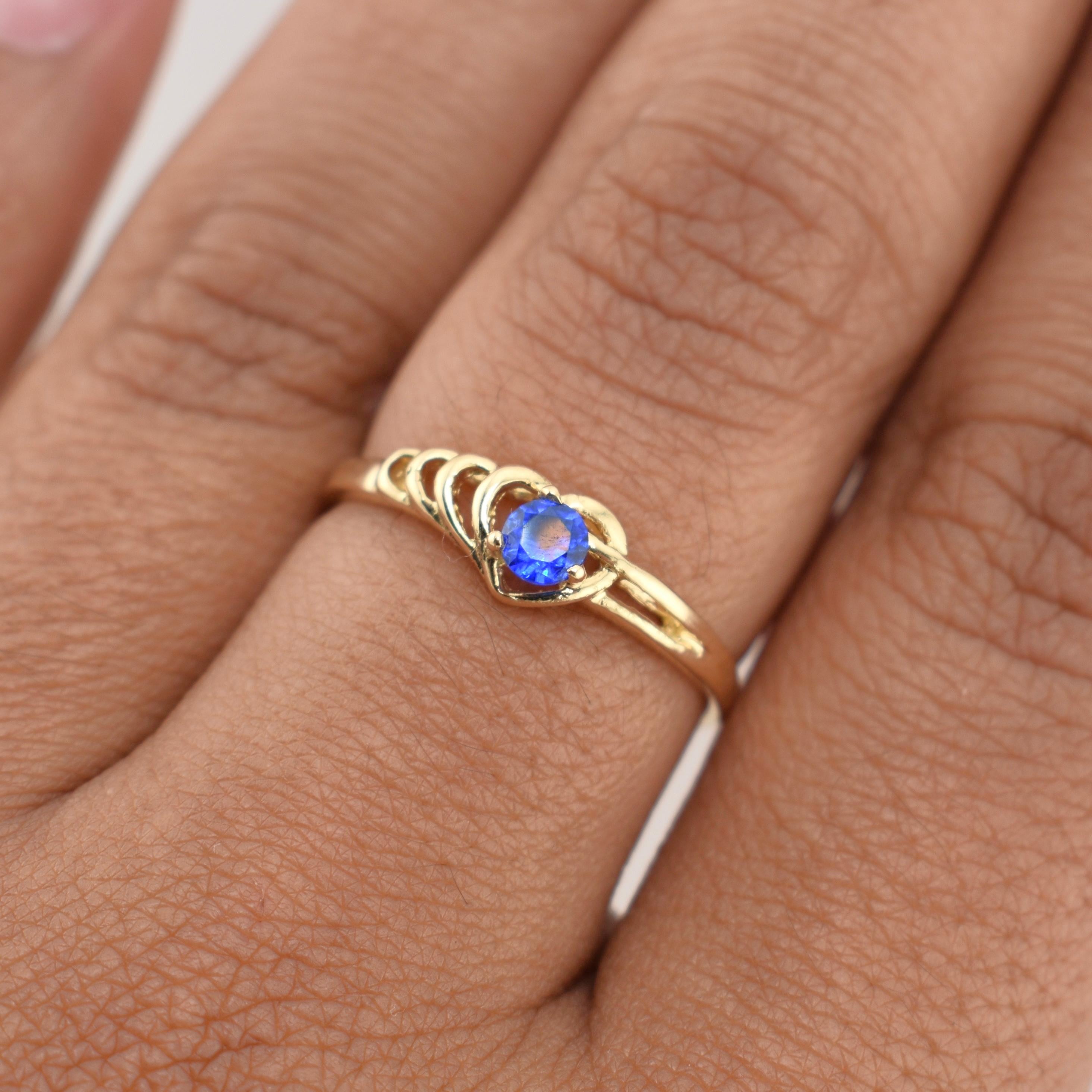 Anillo Corazon 1.75 g / T7,5 Oro Amarillo 18K