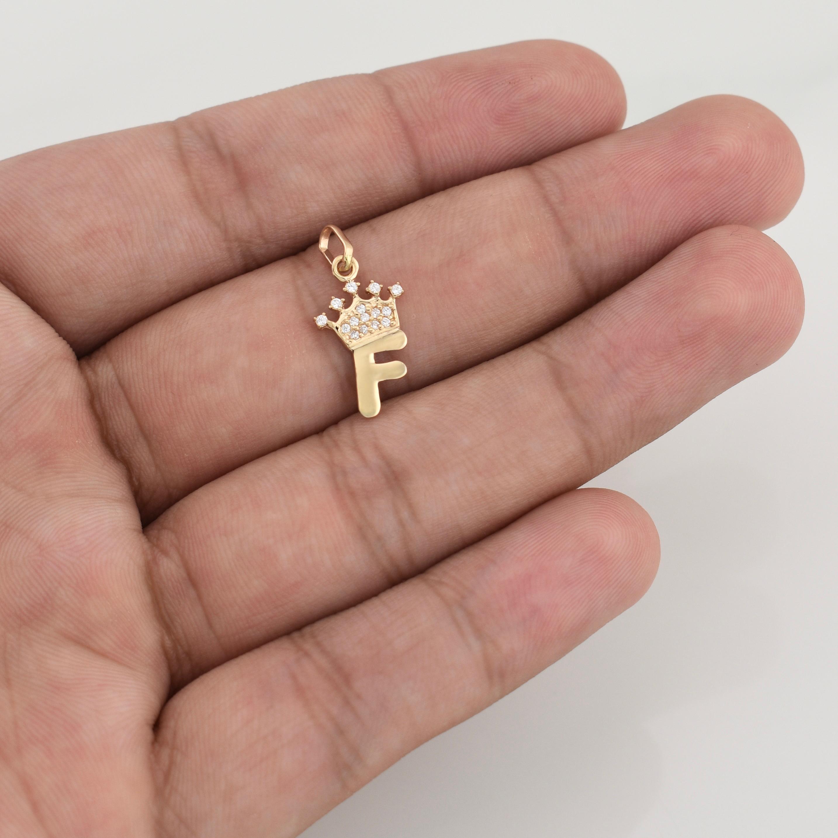 Dije Letra F Corona 0.75 g / 3/4 in Oro Amarillo 18K