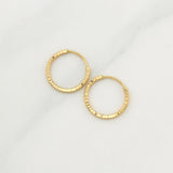 Candongas Aro Rayado 0.45 g / 1/2 in Oro Amarillo 18K