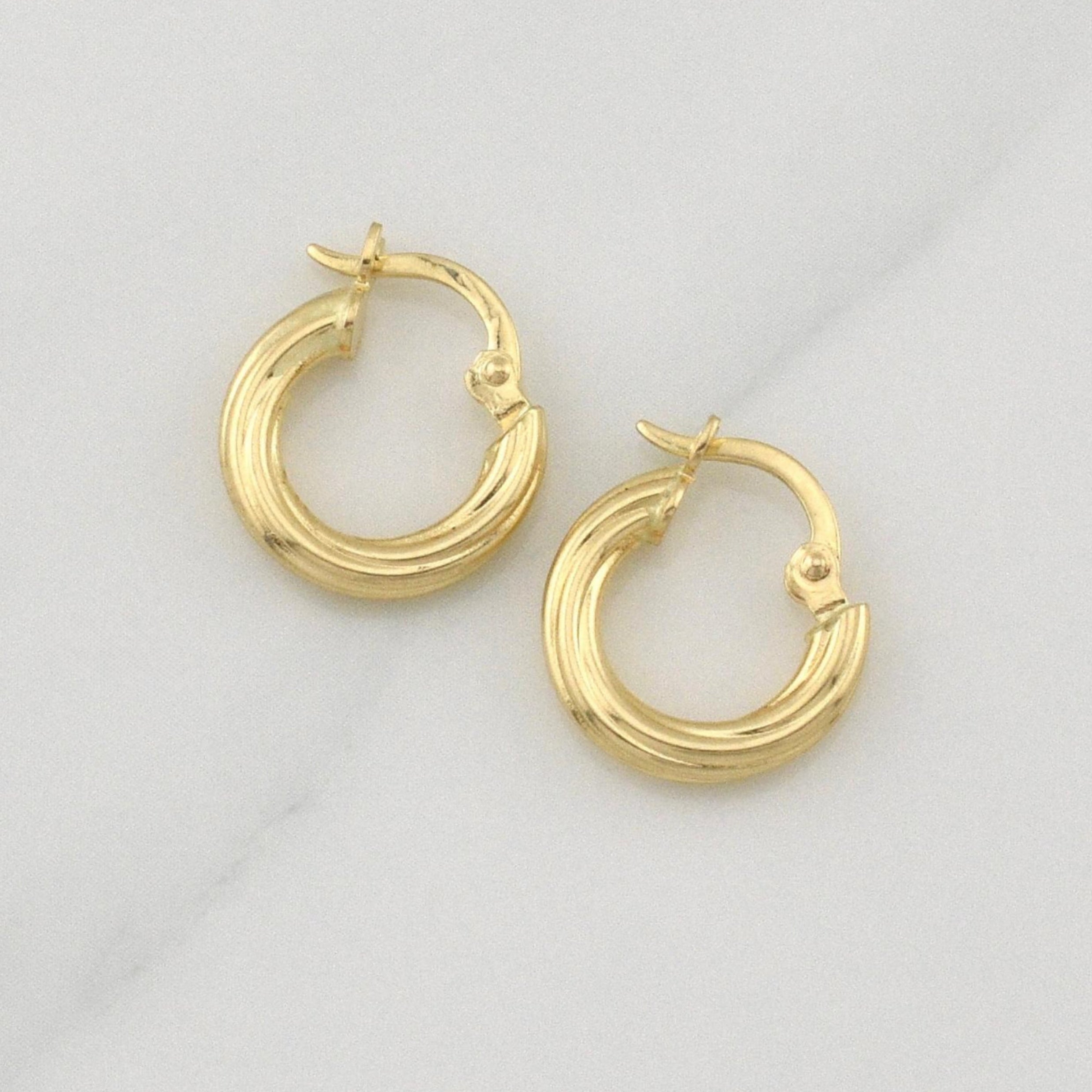 Candongas Juli 1.3 g / 1/2 in Oro Amarillo 18K