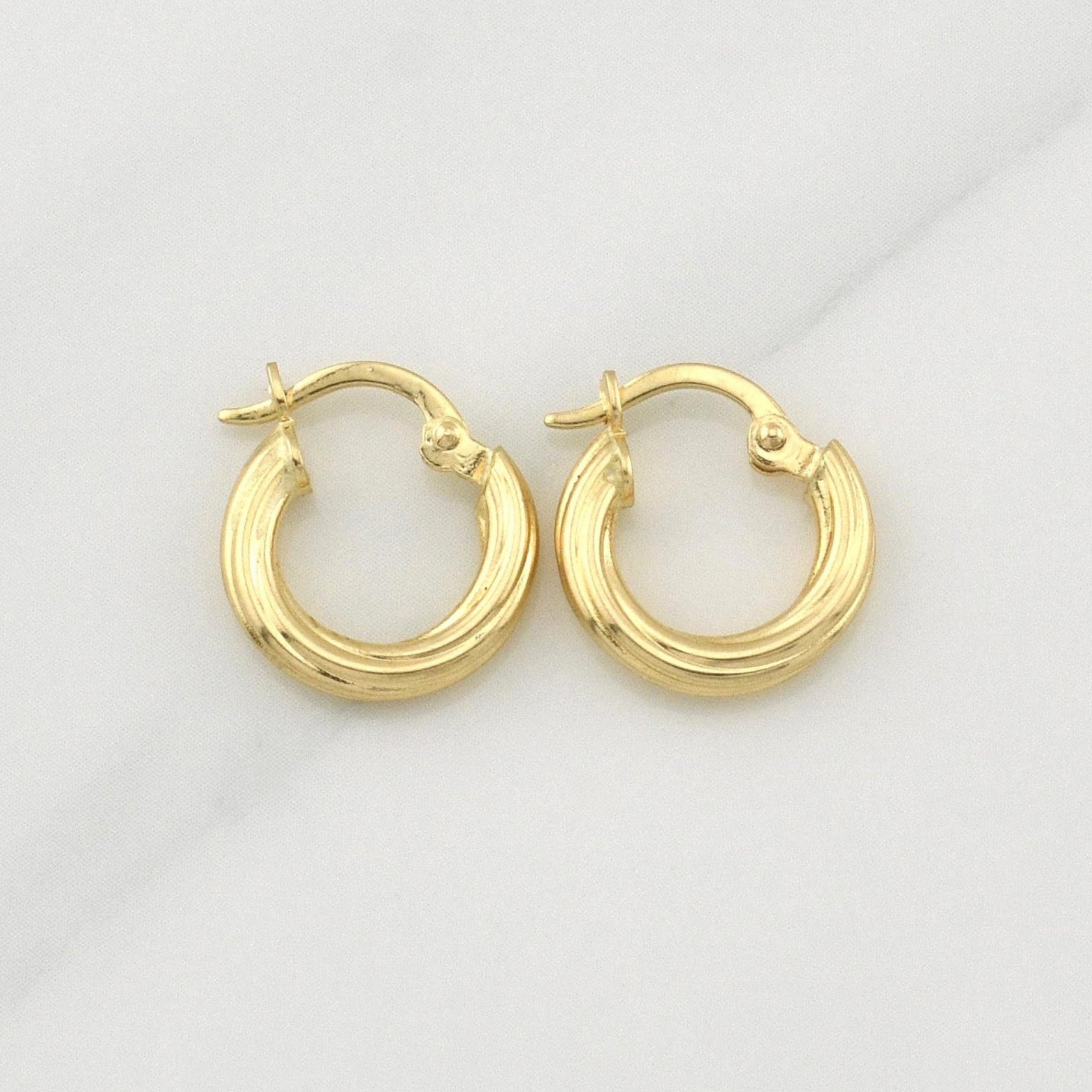 Candongas Juli 1 g / 1/2 in Oro Amarillo 18K
