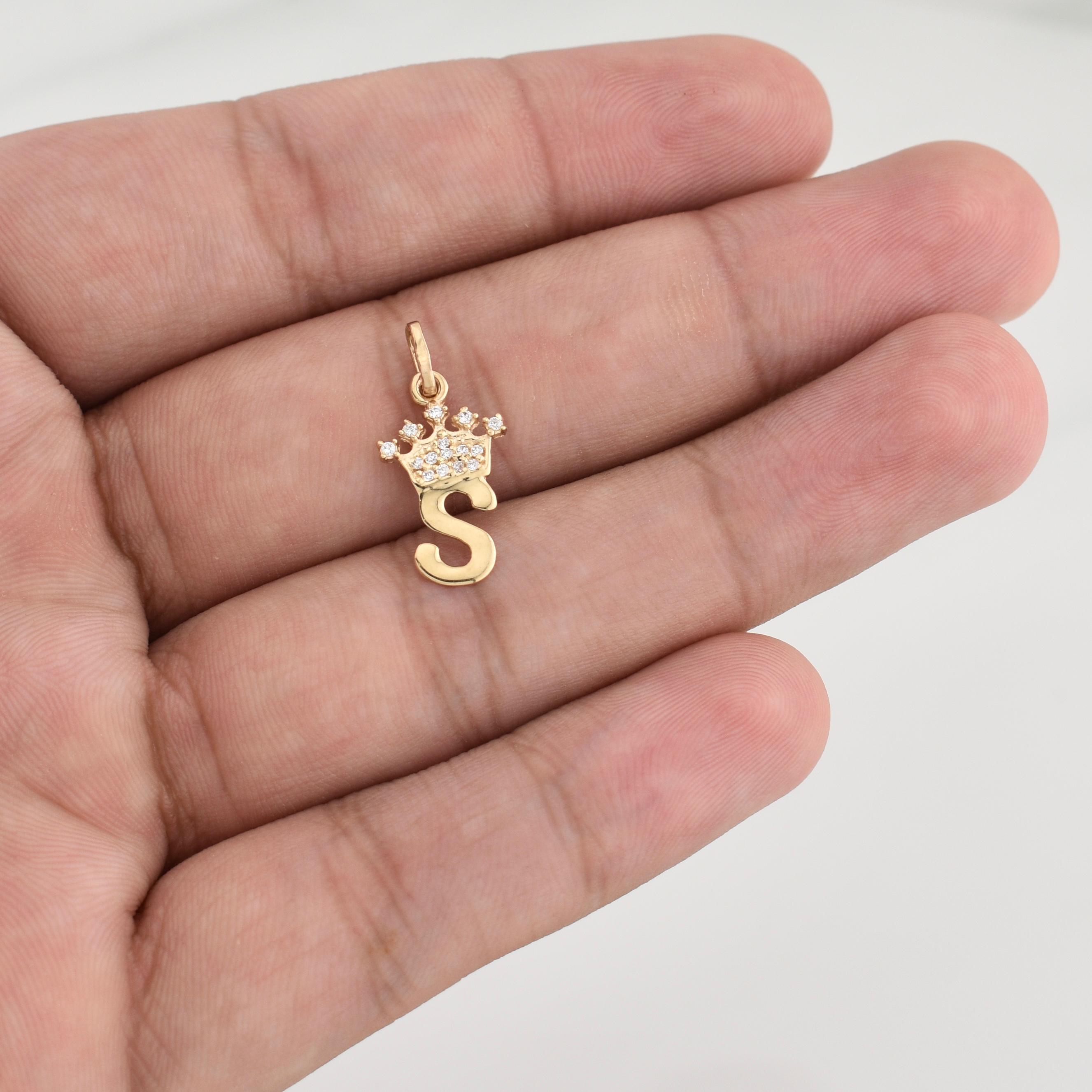 Pendant Letter S Crown 0.85 g / 3/4 in Yellow Gold 18K