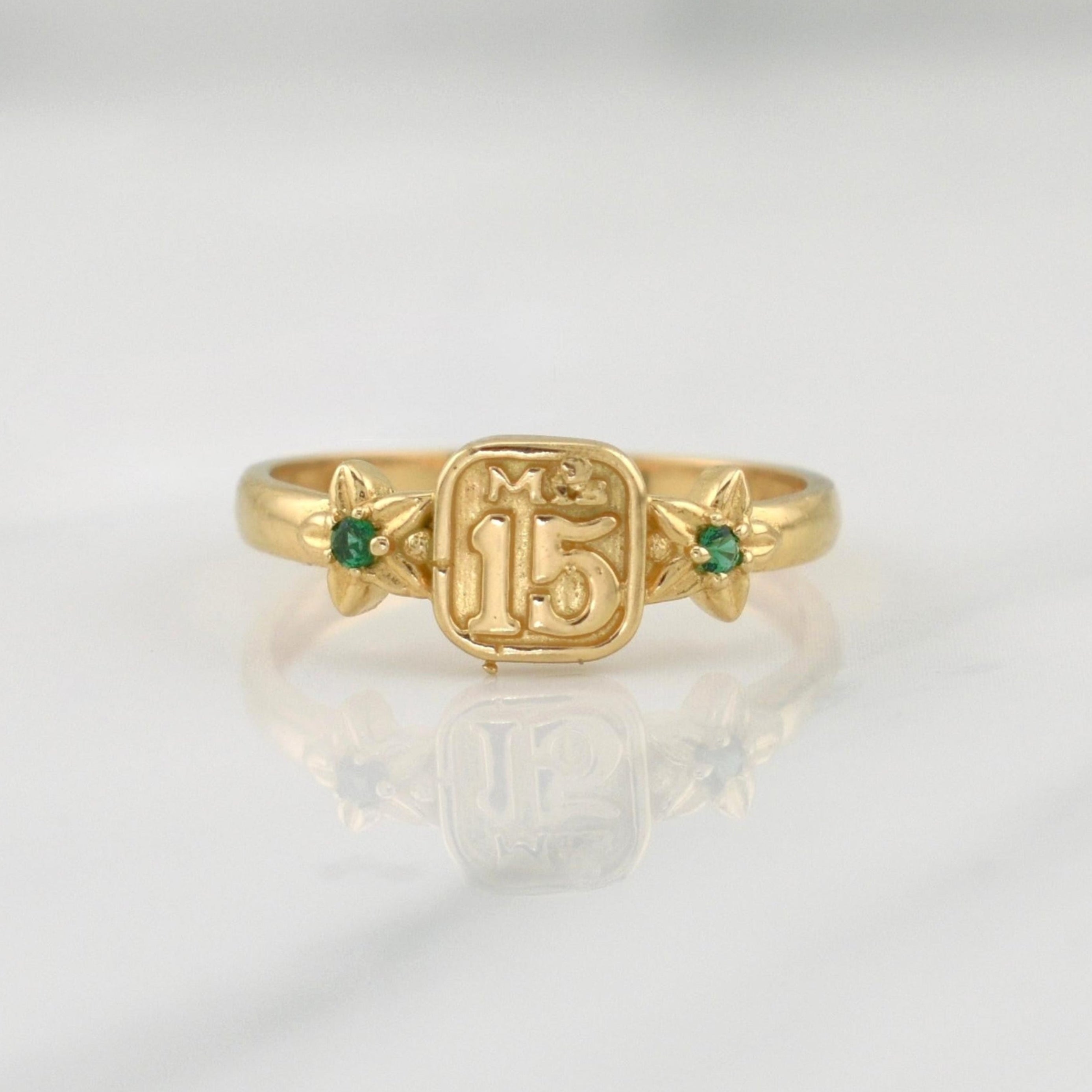 Quince Ring 2 g / T5.25 Yellow Gold 18K