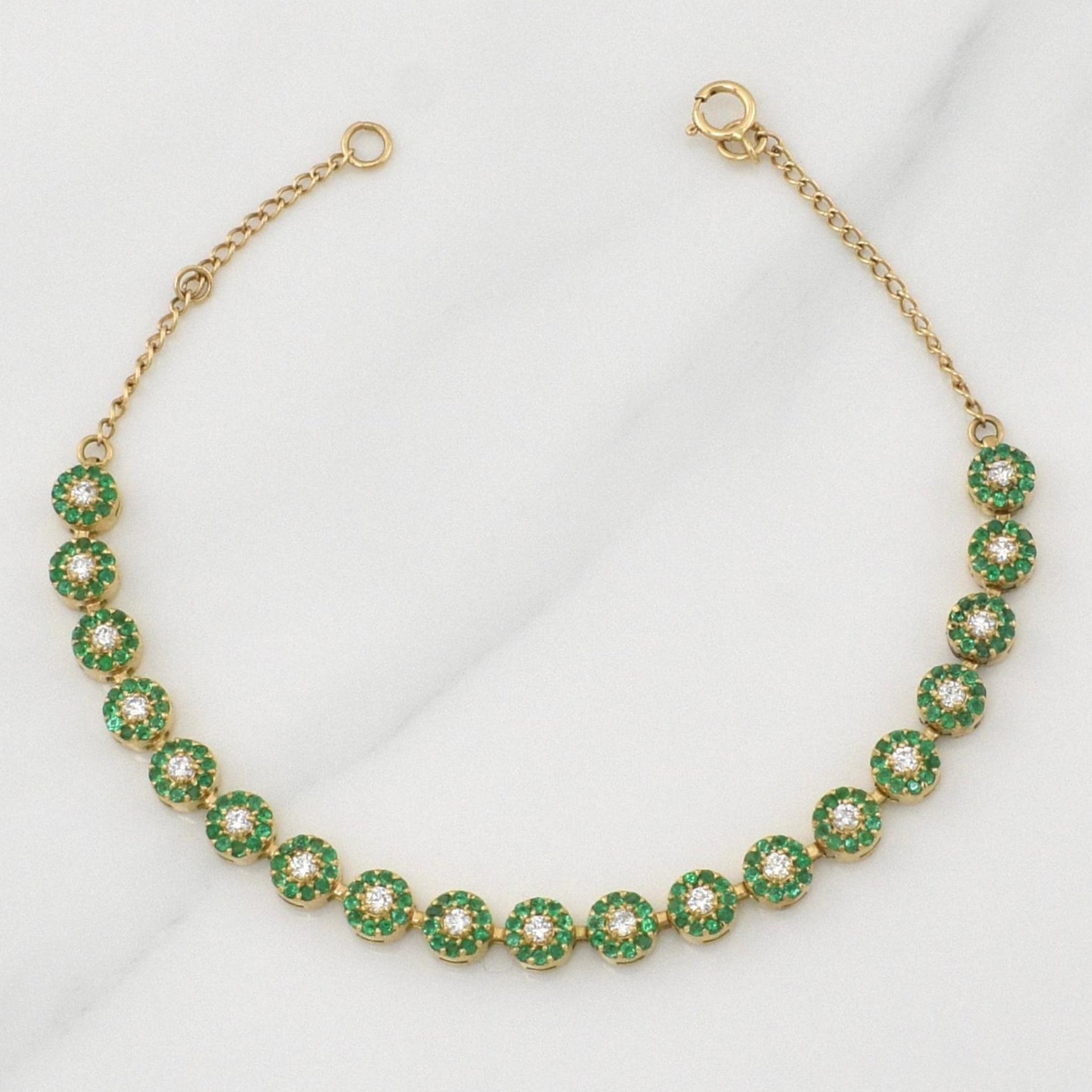 Bracelet Halos Emeralds 1.21 carats Diamonds 0.51 points 5.6g / 7 1/2 in / 5.1mm Yellow Gold 18K