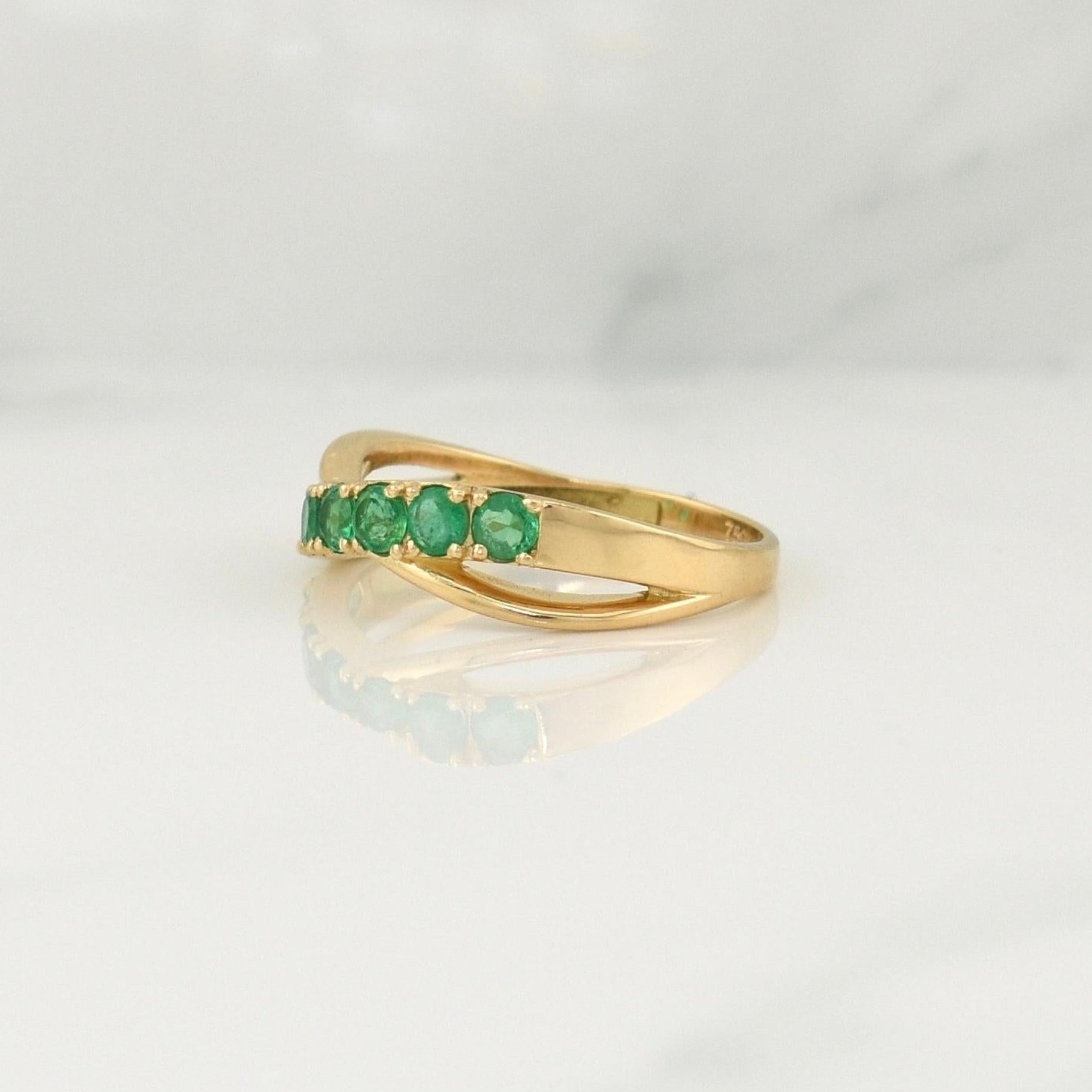Partial Churumbela Ring in Infinite Emeralds 0.38pts 2.55g / T6.25 18K Yellow Gold