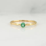 Anillo Espiral Esmeralda 0.18pts 1.65g / T8 Oro Amarillo 18K