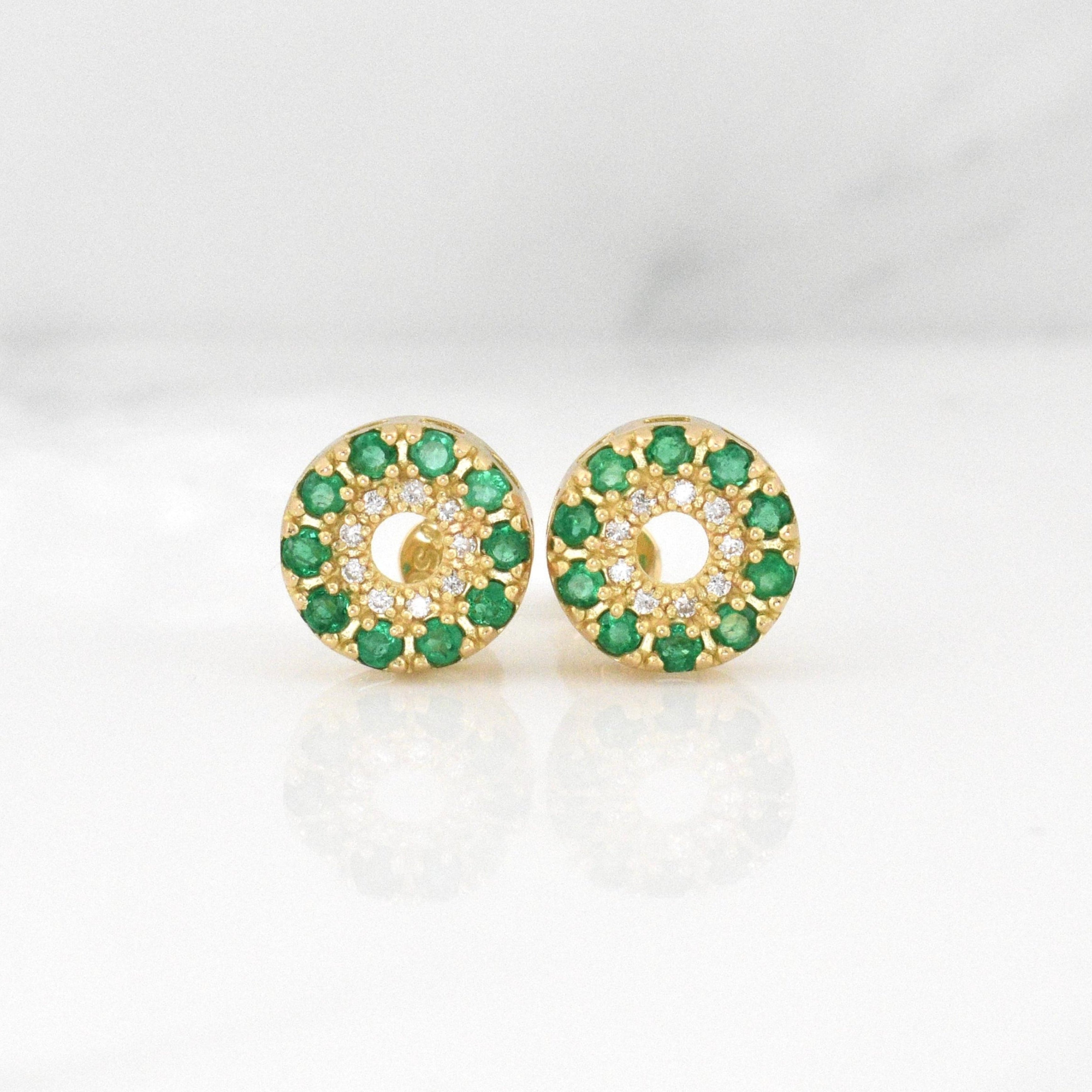 Stud Earrings Circular Emeralds 0.66cts Diamonds 0.16cts 3.25g / in / 10.8mm Yellow Gold 18K