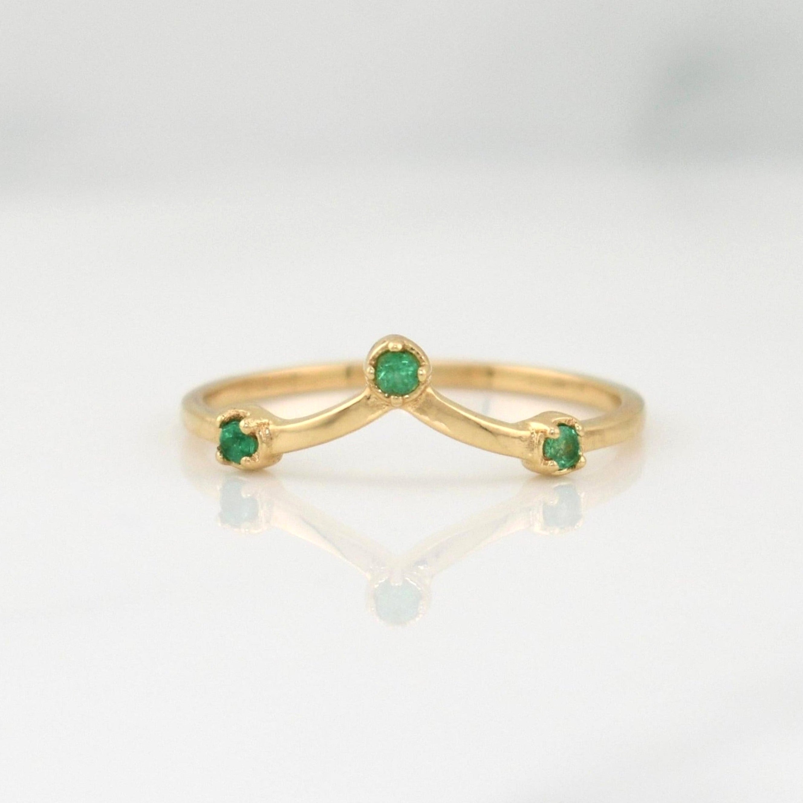 Anillo Tiara Esmeraldas 0.05pts 1.1g / T5.25 Oro Amarillo 18K