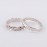 Set Half-Round Hoops 4.95g / Size 7 and Size 5 / White Zirconia 18K White Gold