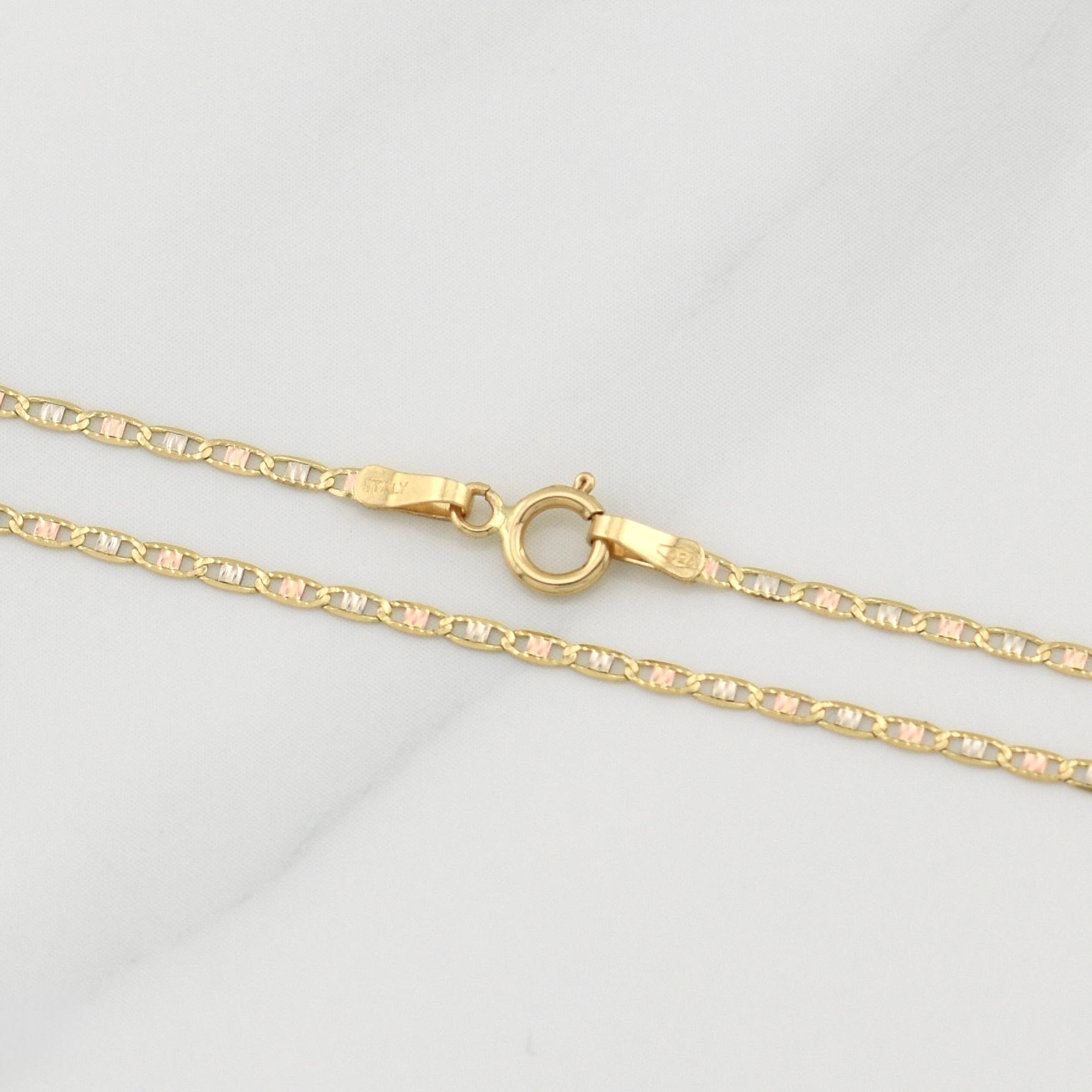 Cadena Escalera Plana 1.4g / 18 in / 1.3mm Tres Oros 18K