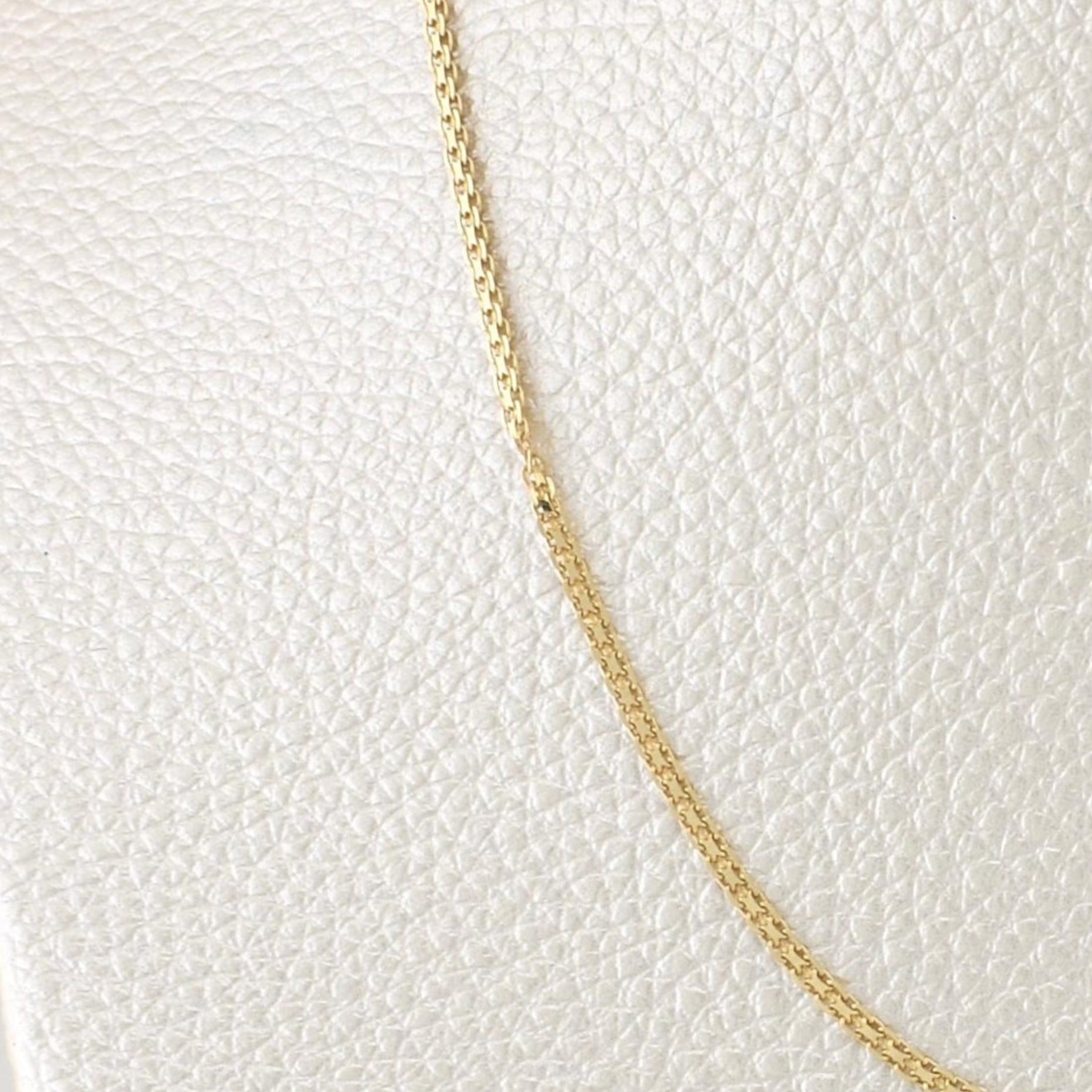 Bismark Chain 2.25g / 18 in / 1.5mm 18K Yellow Gold