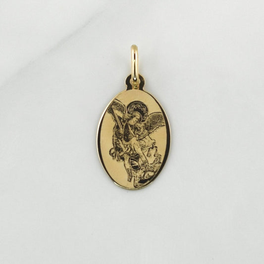 Dije San Miguel De Arcangel 0.75gr / 1 in / Oro Amarillo +4 18K !