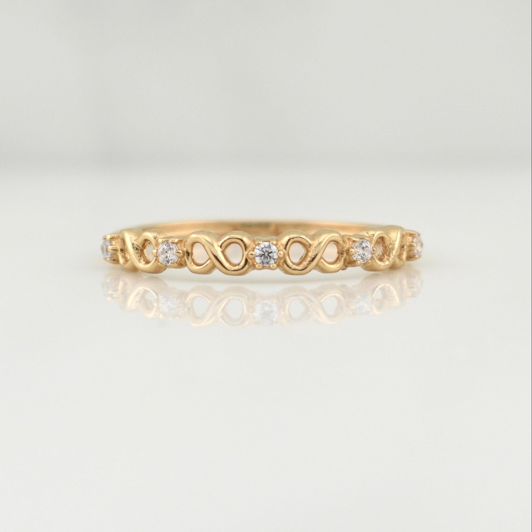 Anillo Infinitos 1gr / T7 1/4 / Oro Amarillo 18K !