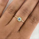 Anillo Solitario Bisel Traslúcido 2.1gr / T8 / Oro Amarillo 18K !