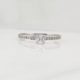 Anillo Solitario Churumbela 1.5gr / T7 1/4 / Oro Blanco 18K !