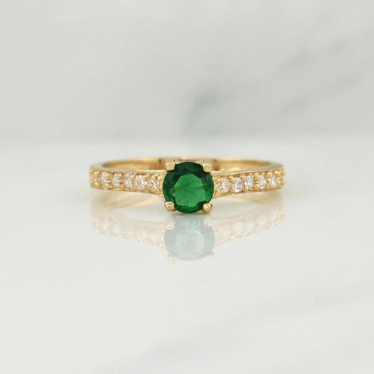 Anillo Solitario Churumbela 1.95 g / T6 Oro Amarillo 18K