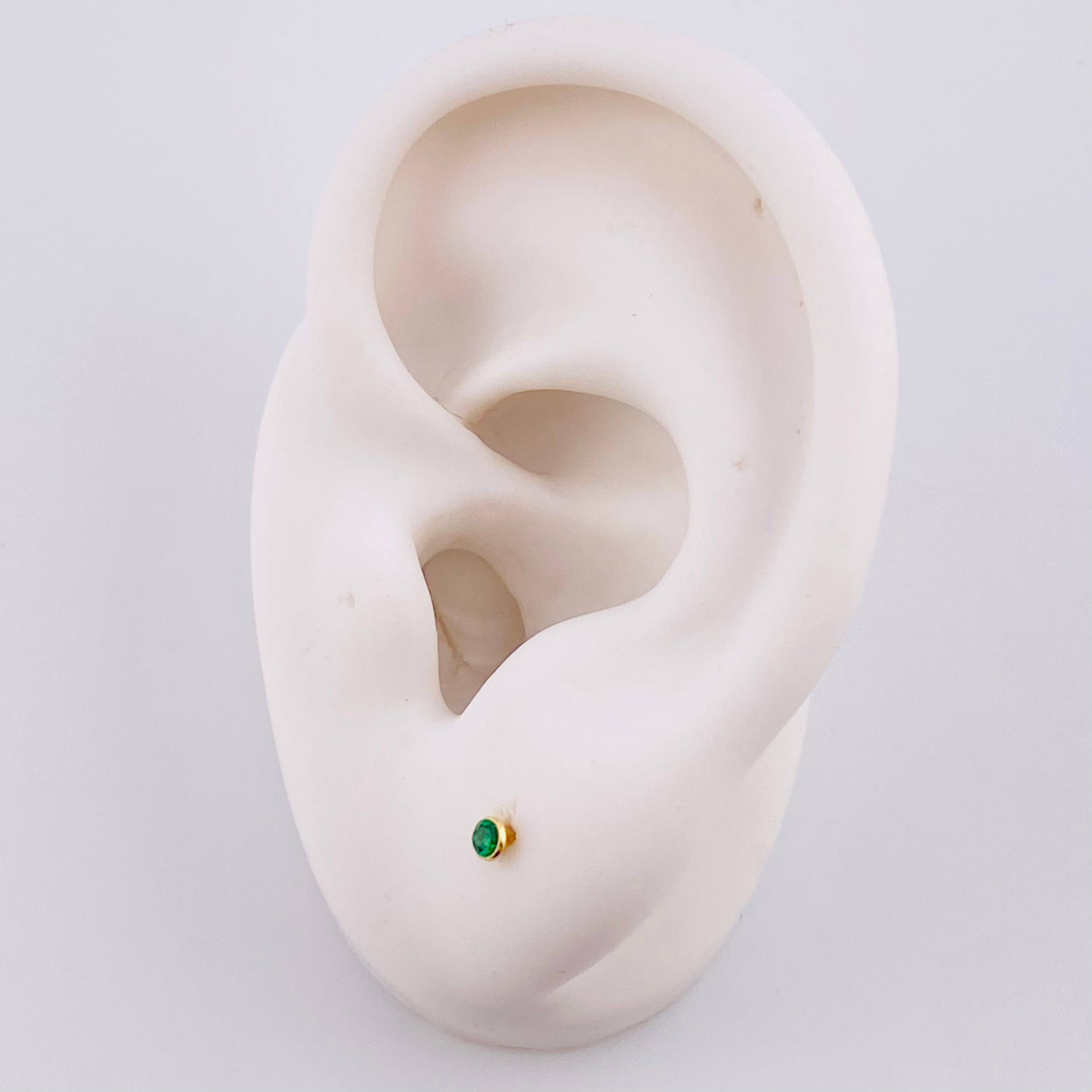 Stud Earrings Bezel 0.35g / in / 1.9mm Yellow Gold 18K