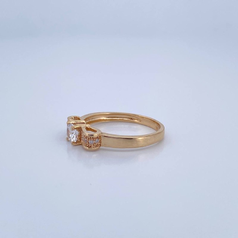 Bow Ring 2.8gr / Size 7 1/4 / 18K Gold &