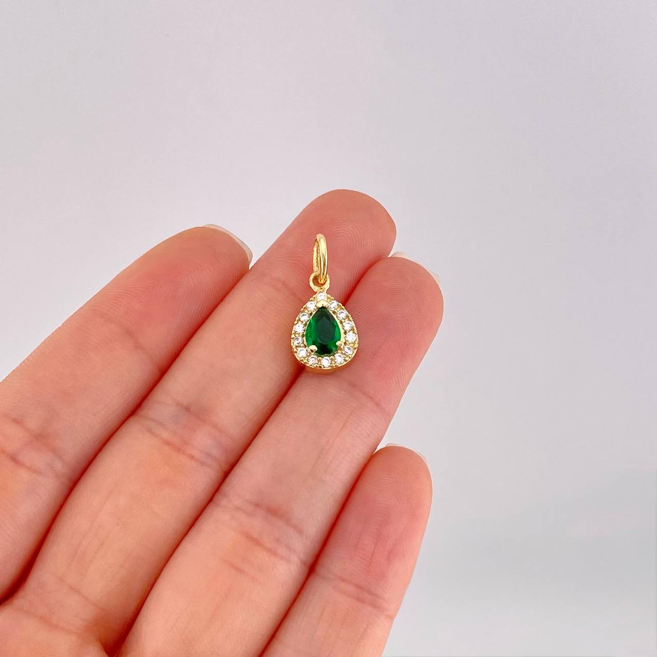Dije Lagrima 1.6g / 3/4 in Oro Amarillo 18K