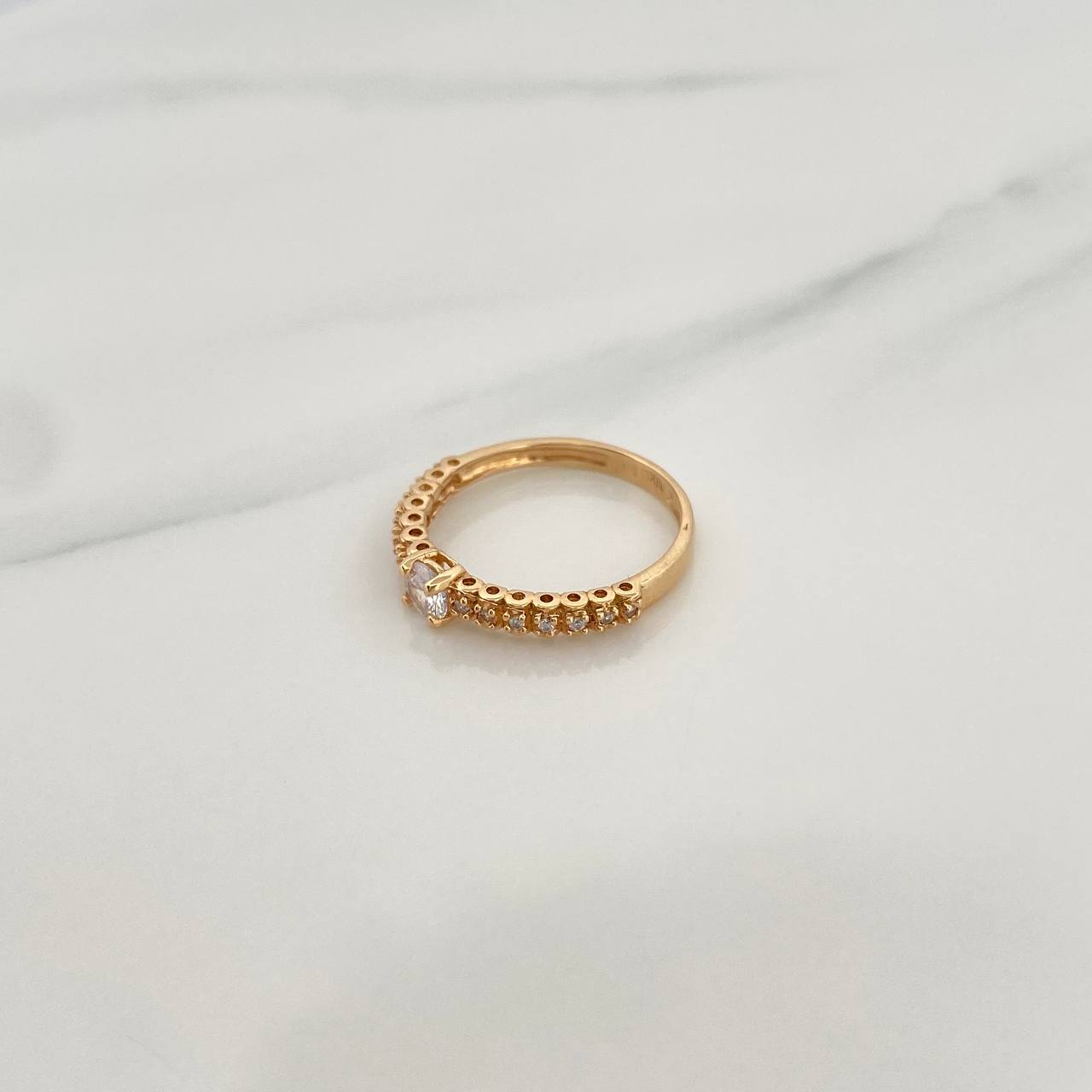 Anillo Solitario Churumbela 2gr / T5 3/4 / 3/4 in / Oro Amarillo 18K $