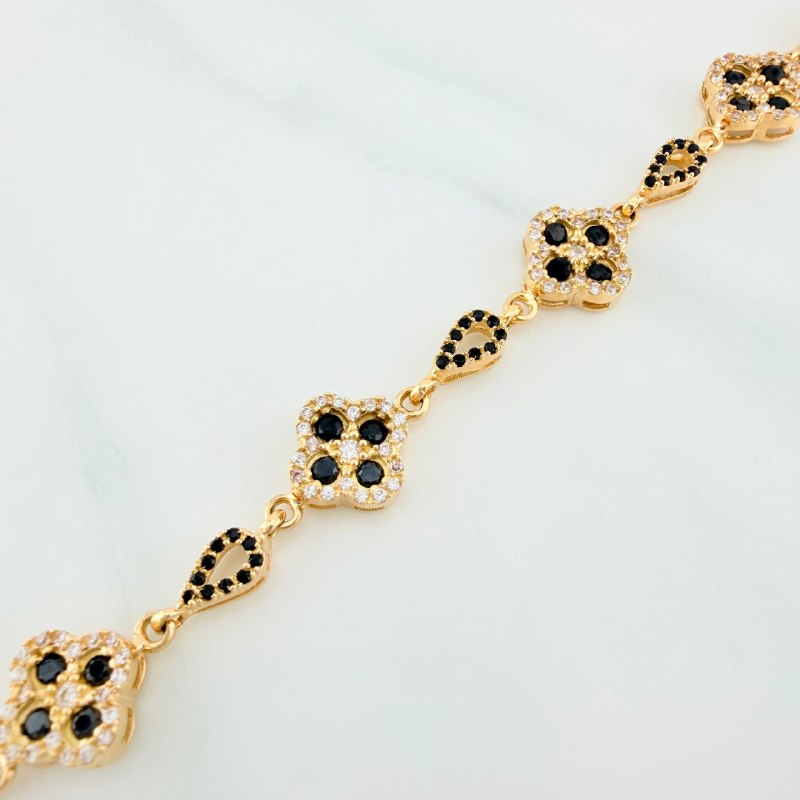 Clover Bracelet Drop 12.4 g / 7 3/4 in / 9.5 mm 18K Yellow Gold