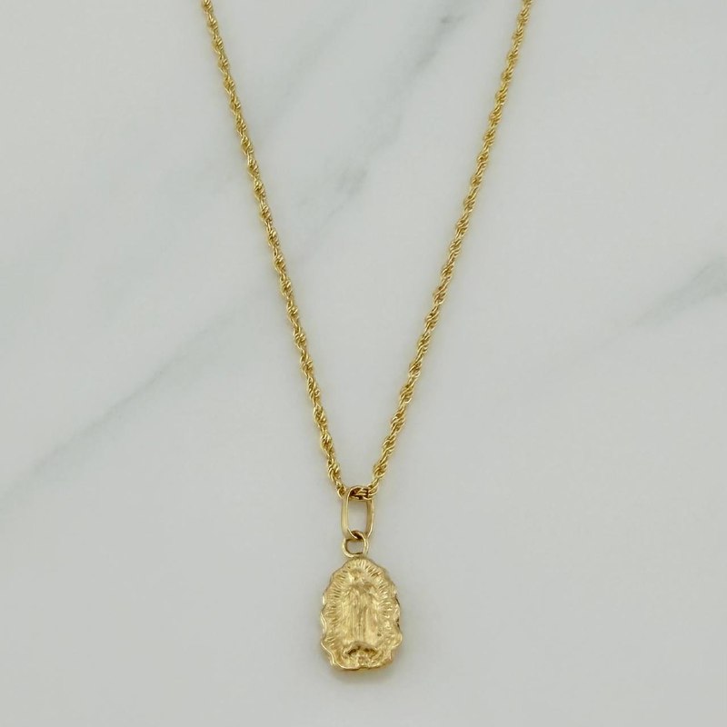 Set Cadena Lazo + Dije Virgen De Guadalupe / 1,35 gr / 17 3/4 in Oro Amarillo 18K