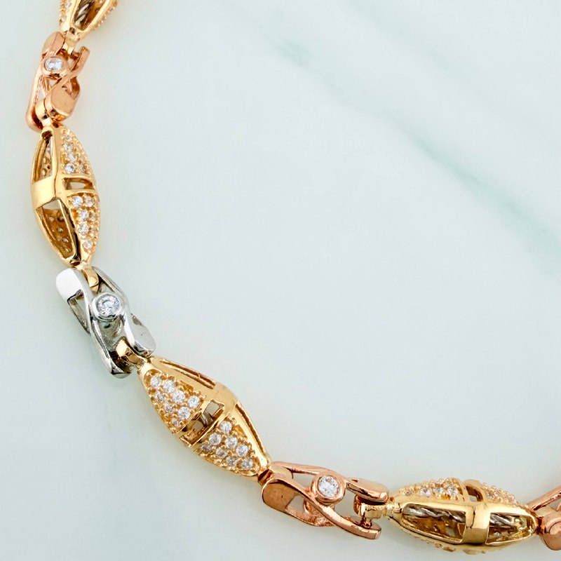 Pulso Rustico Dubai 16.65 g / 7 3/4 in / 5.8 mm Tres Oros 18K
