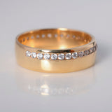Ring Band 4.15gr / Size 6 1/4 / White Zircons Yellow Gold $