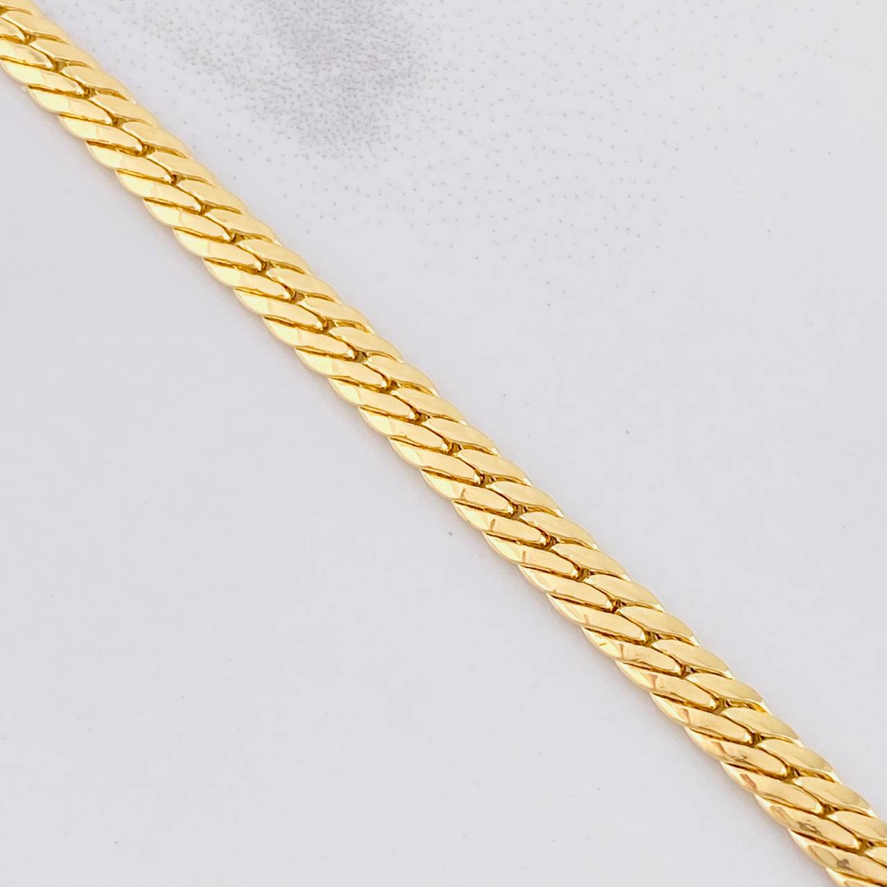 Cadena Serpiente 18.85g / 24 in / 4.6mm Oro Amarillo 18K