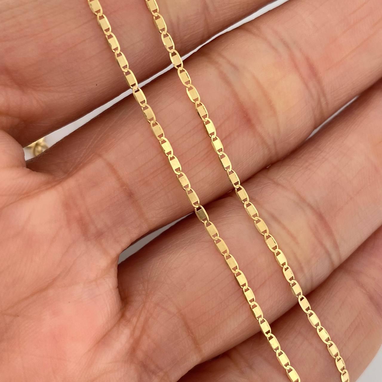 Cadena Escalera Plana 2.2 g / 19 3/4 in / 1.6 mm Oro Amarillo 18K