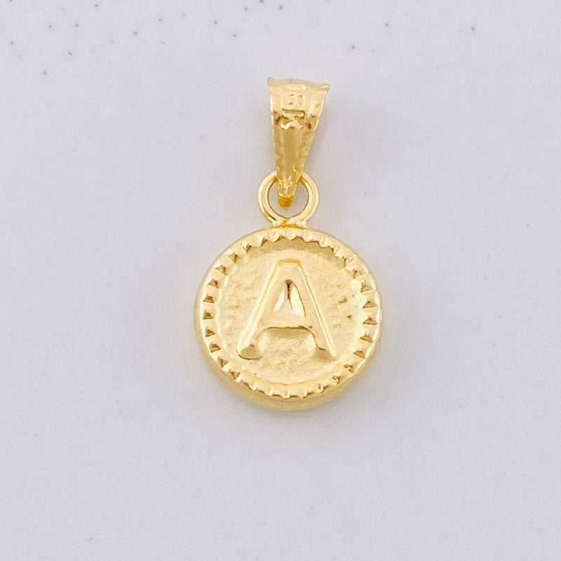 Dije Circulo Letra A 0.4g / 1/2 in Oro Amarillo 18K