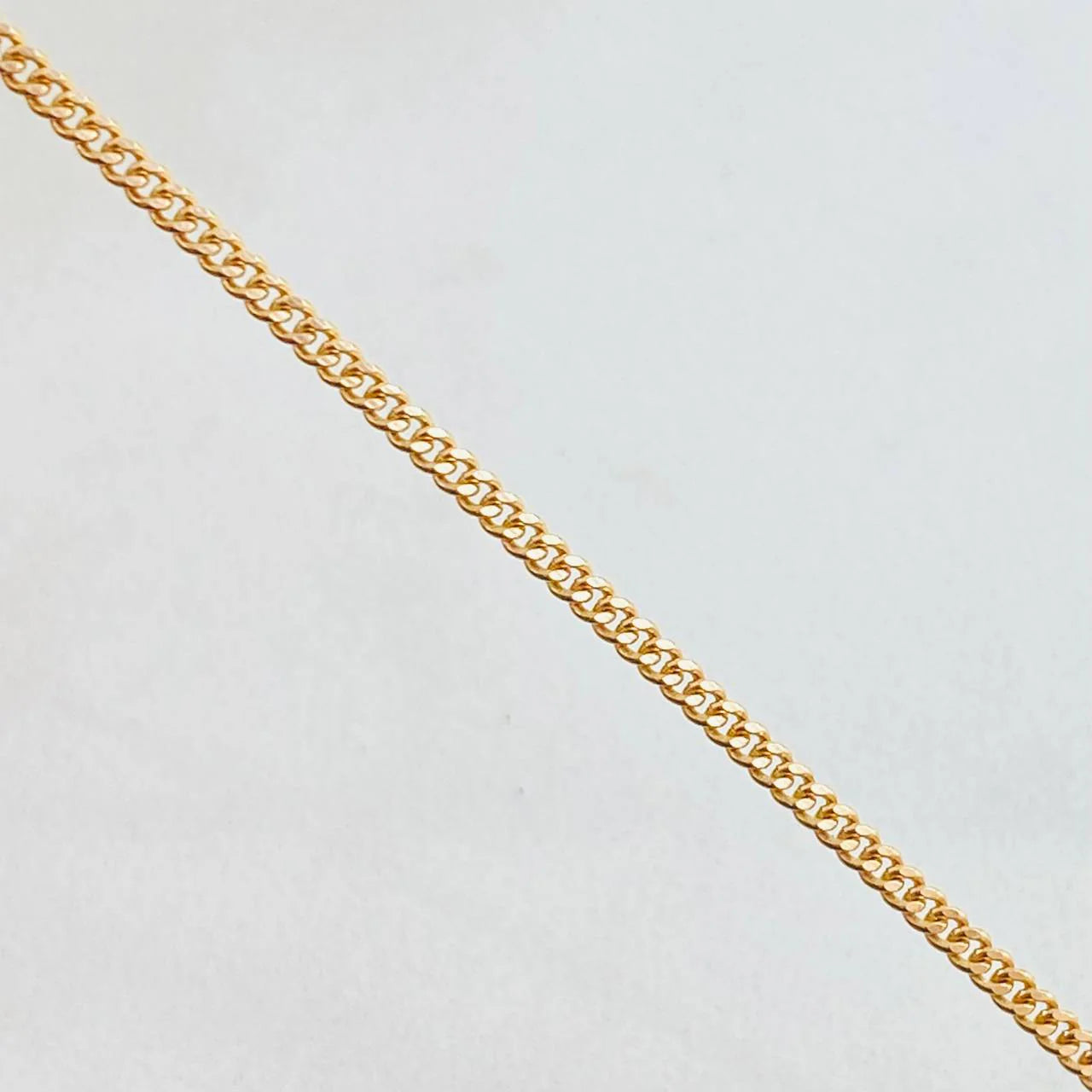 Cuban Links 1.25 g / 18 in / 1.55 mm 18K Yellow Gold