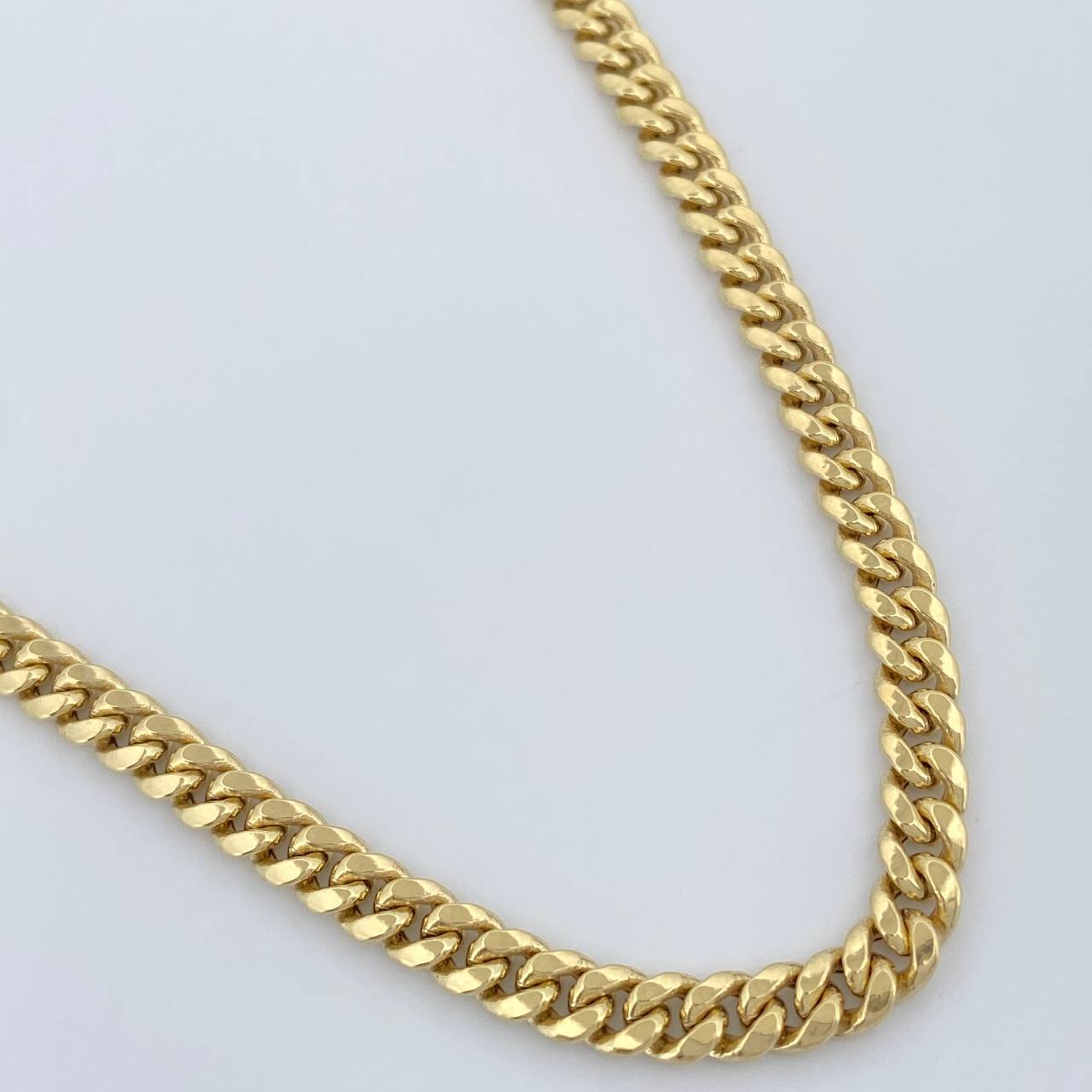 Cadena Cubana 10.9gr / 26 1/4 in / 4.4mm Oro Amarillo +1 14K Italy &