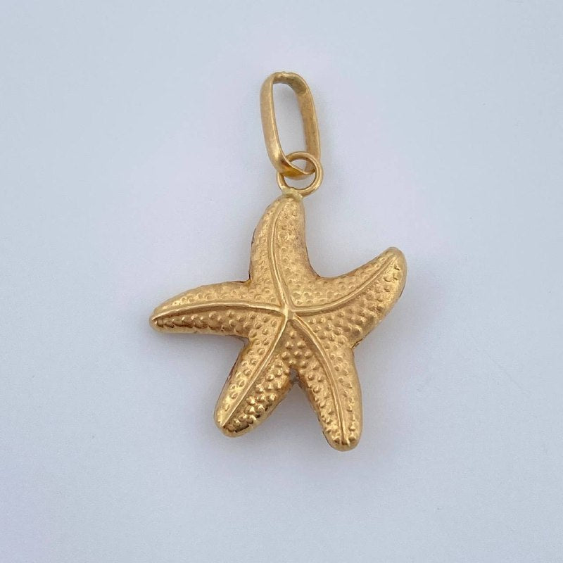 Starfish Pendant 0.9gr / 1in / 18K Gold