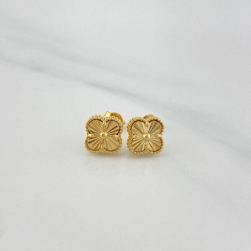 Clover Stud Earrings 2.1 g / in 18K Yellow Gold