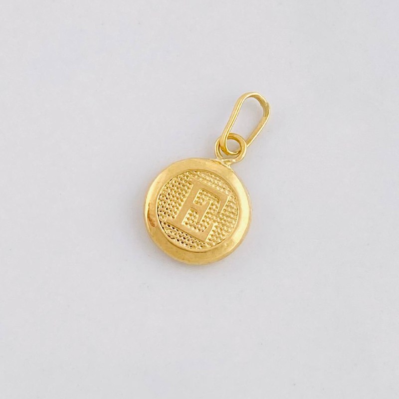 Dije Circulo Letra E 0.4g / 3/4 in Oro Amarillo 18K