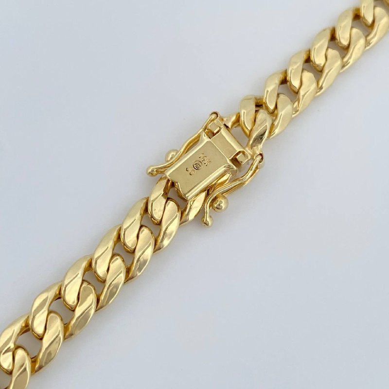 Cuban Links 12.9gr / 24 1/4 in / Yellow Gold +1 14K Italy &