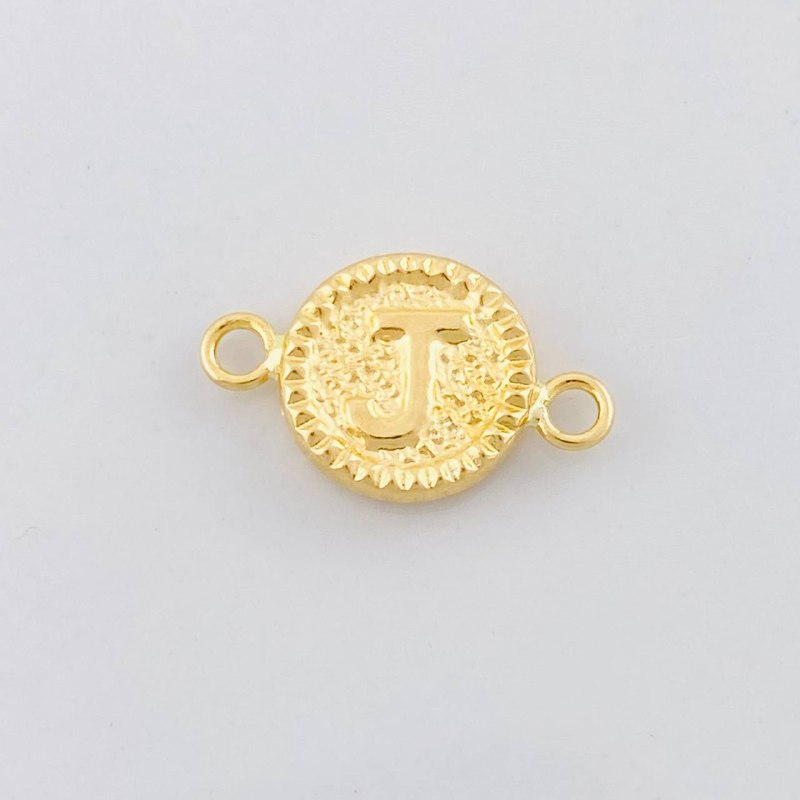 Charm Circle Letter J 0.6g / 3/4 in 18K Yellow Gold