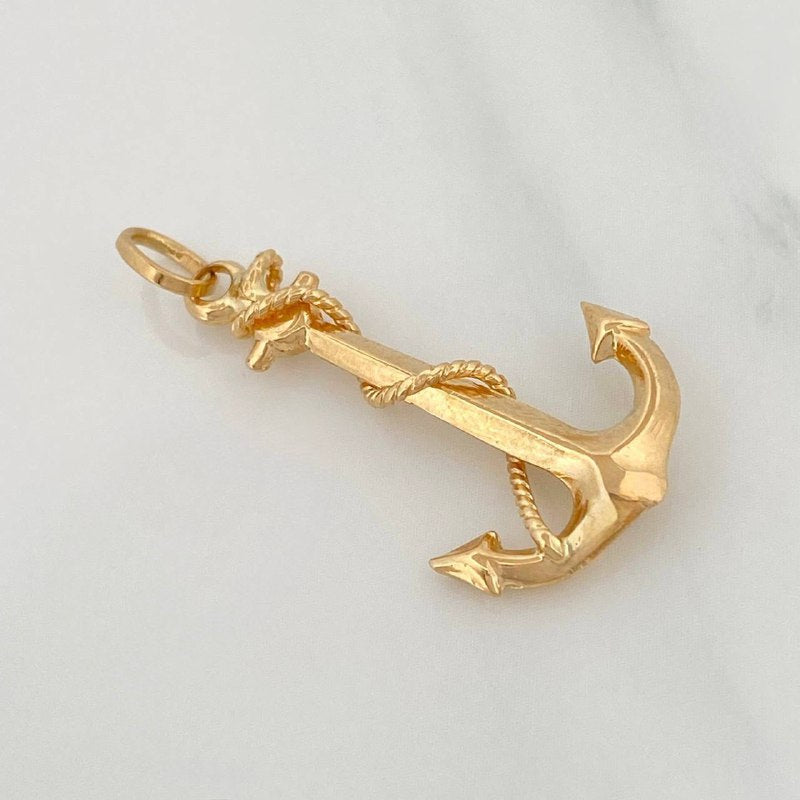 Dije Ancla Lazo 2.1 g / 1 1/4 in Oro Amarillo 18K