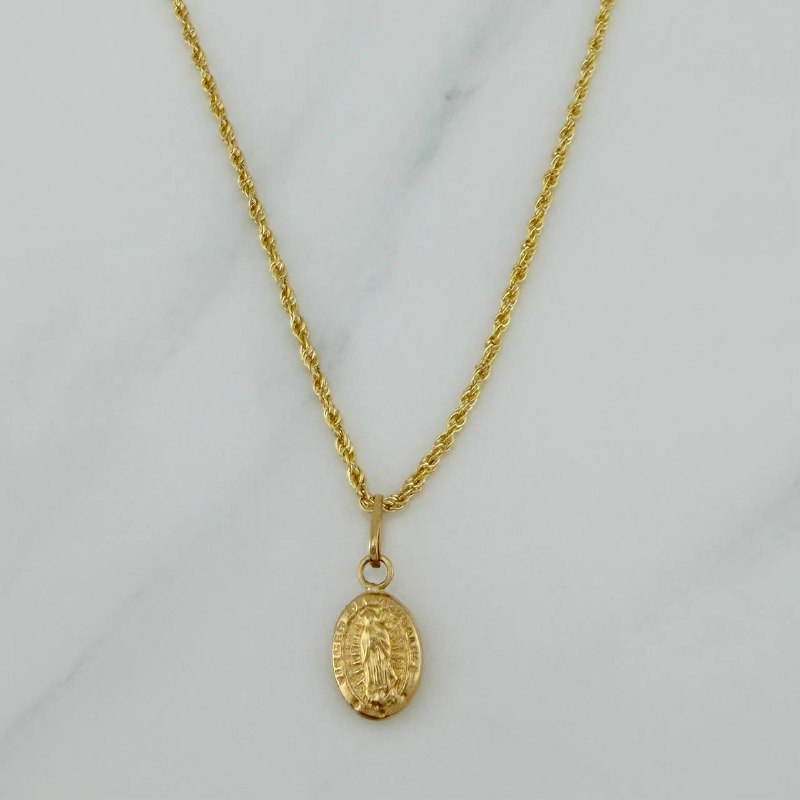 Set Cadena Lazo + Dije Virgen De Guadalupe / 1,2 gr / 17 3/4 in Oro Amarillo 18K