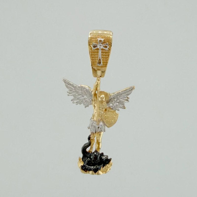 Dije San Miguel Arcangel 4.05 g / 1 1/2 in Tres Oros 18K