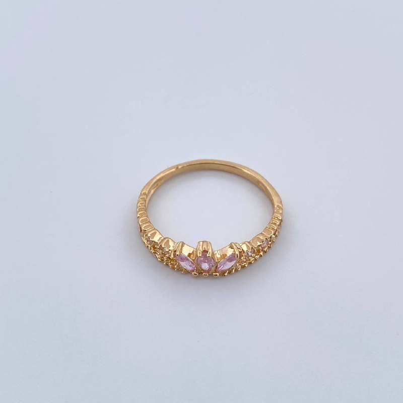 Tiara Ring 1.75gr / Size 6 1/4 / 18K Gold &