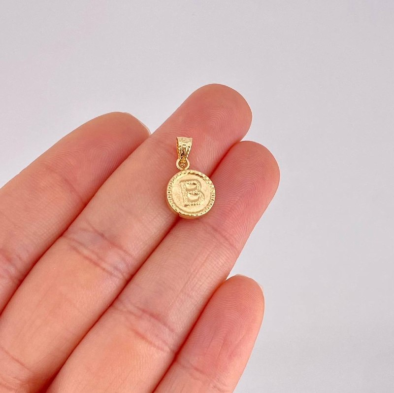 Dije Circulo Letra B 0.6g / 3/4 in Oro Amarillo 18K