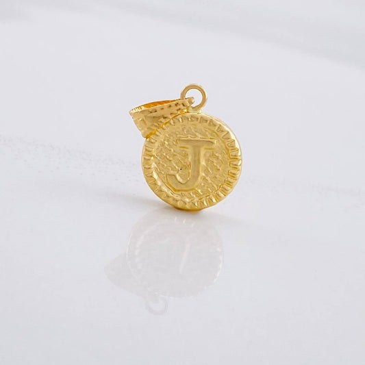 Pendant Circle Letter J 0.55g / 3/4 in Yellow Gold 18K