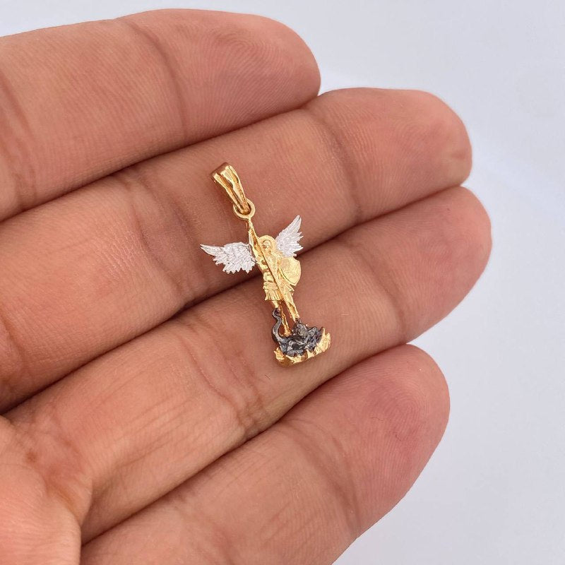 San Miguel Pendant 1.8gr / 1.1in / Three 18K Golds $