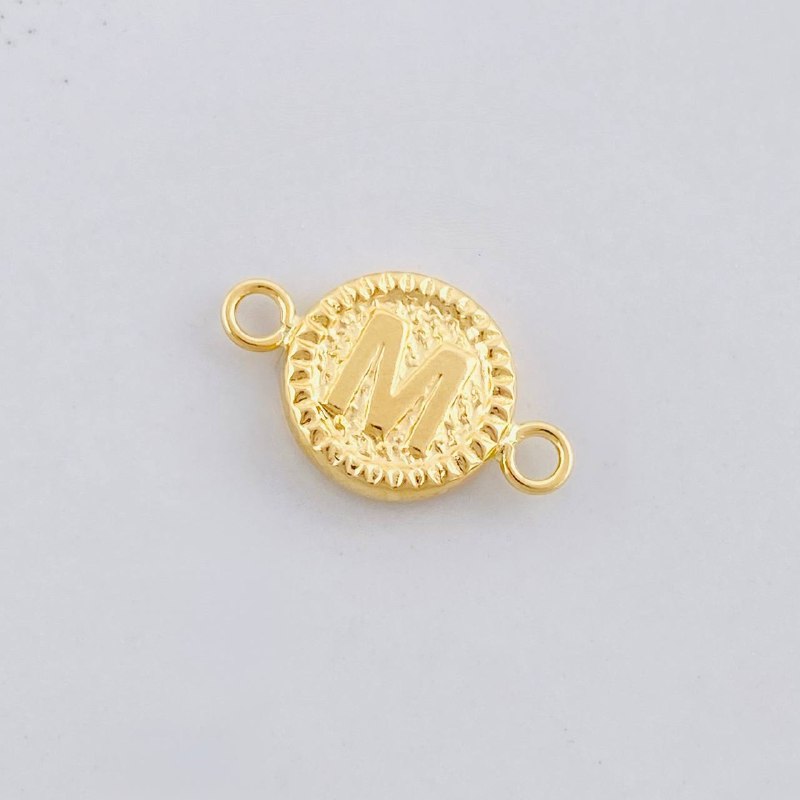 Herraje Circulo Letra M 0.55g / 3/4 in Oro Amarillo 18K